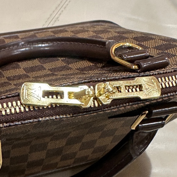 Louis Vuitton Alma PM Damier - Picture 5 of 16